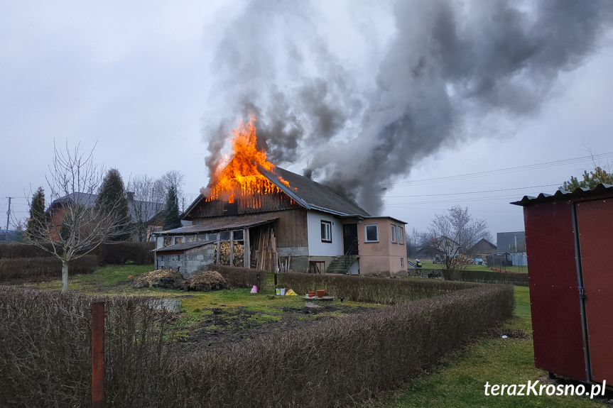 Pożar budynku w Bóbrce