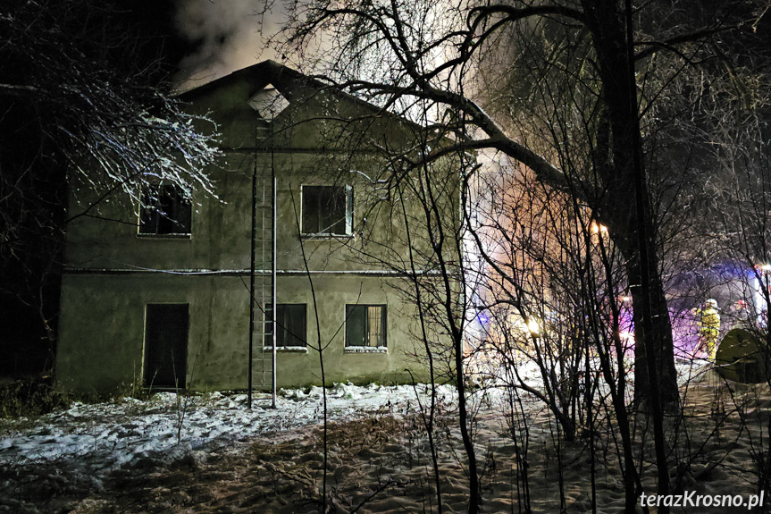 Pożar budynku w Jaszczwi