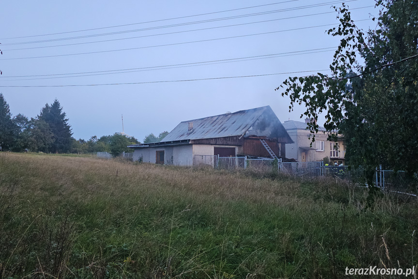 Pożar budynku w Łękach Dukielskich