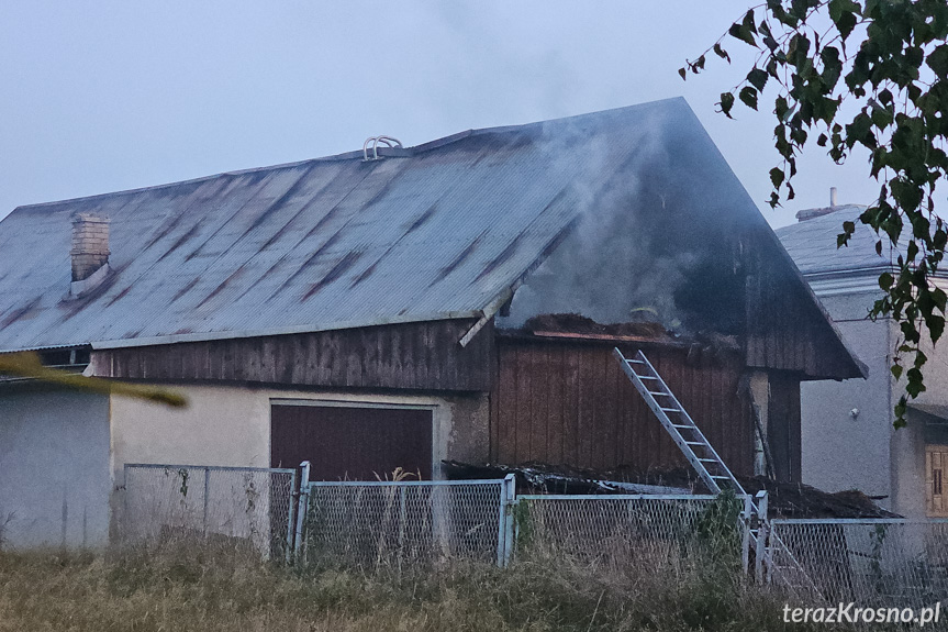 Pożar budynku w Łękach Dukielskich