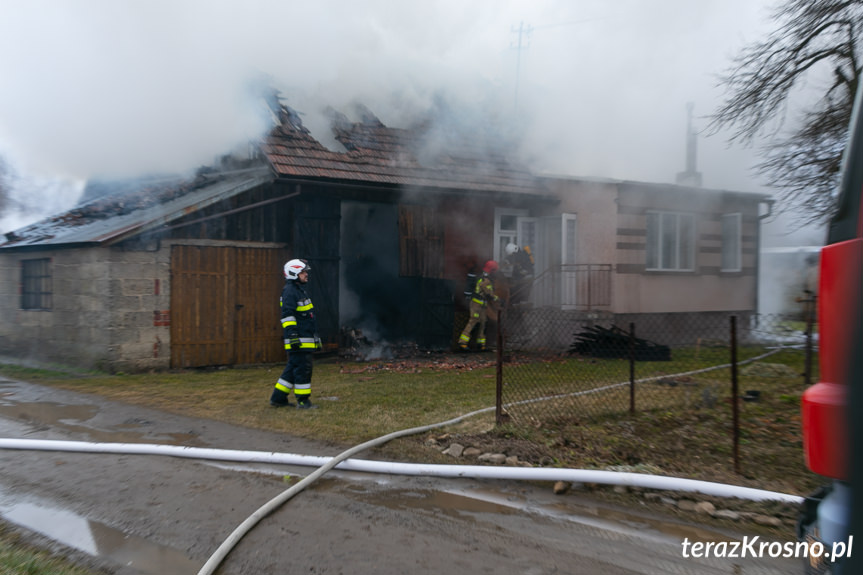 Pożar domu przy ul. Klonowej w Krośnie