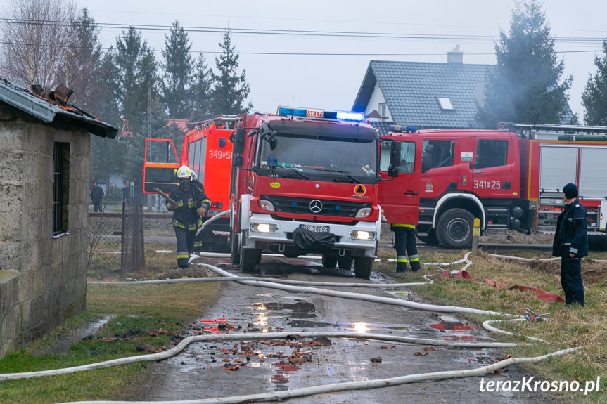 Pożar domu przy ul. Klonowej w Krośnie