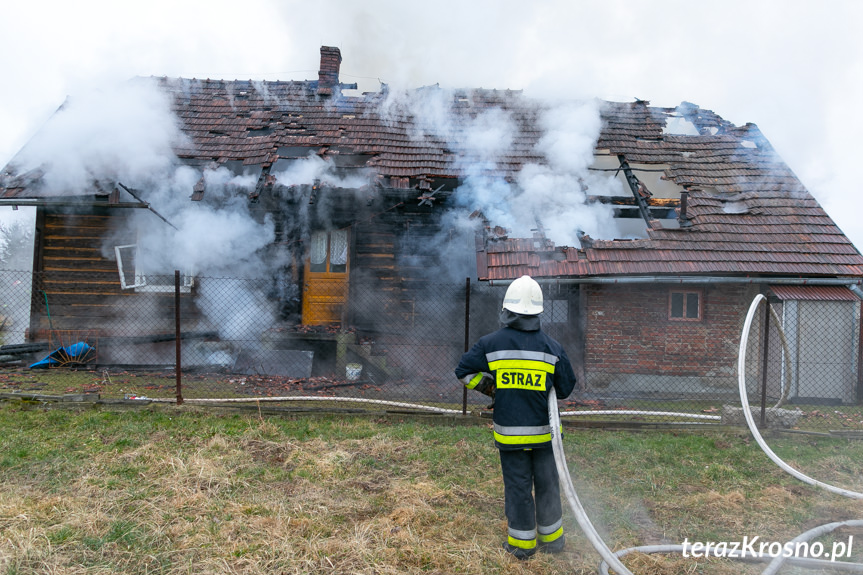 Pożar domu przy ul. Klonowej w Krośnie