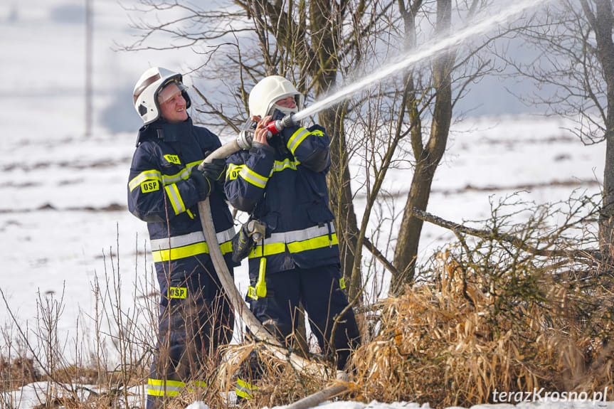 Pożar drewnianego budynku w Kopytowej