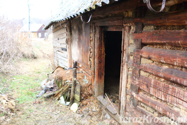 Pożar drewnianego domu w Poraju