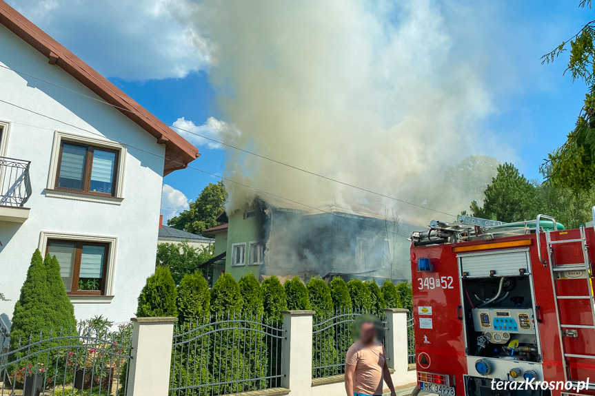 Pożar garażu w Krośnie