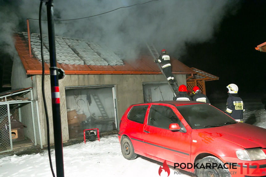 Pożar garażu w Potoku