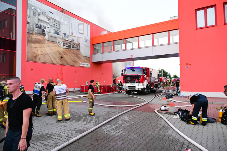 Pożar Merkury Market - okiem strażaków