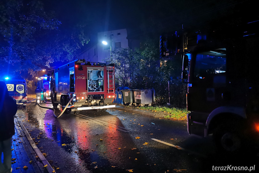 Pożar mieszkania przy ulicy Popiełuszki w Krośnie