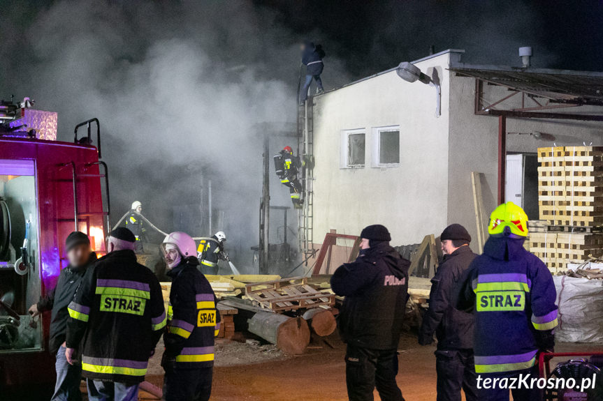 Pożar na terenie tartaku w Łękach Dukielskich