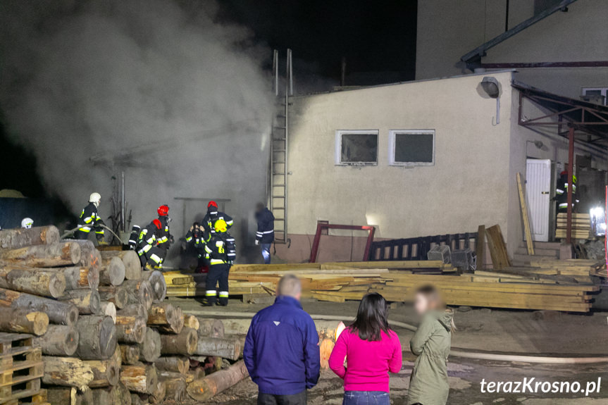 Pożar na terenie tartaku w Łękach Dukielskich