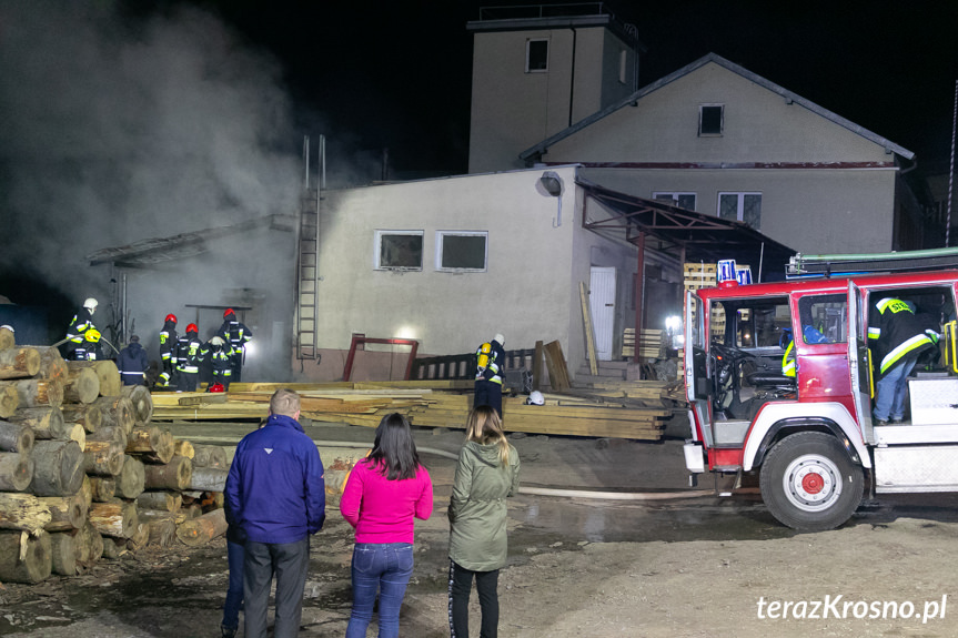 Pożar na terenie tartaku w Łękach Dukielskich