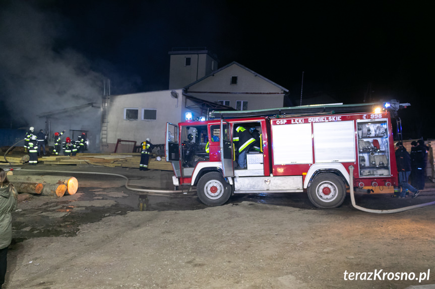 Pożar na terenie tartaku w Łękach Dukielskich