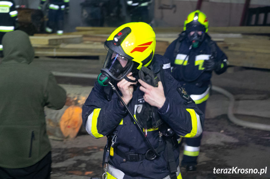 Pożar na terenie tartaku w Łękach Dukielskich