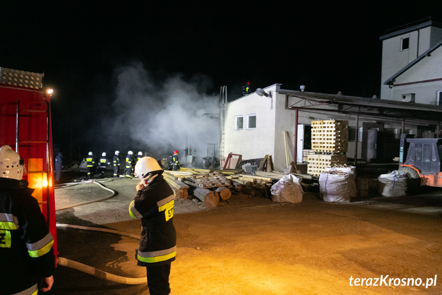 Pożar na terenie tartaku w Łękach Dukielskich