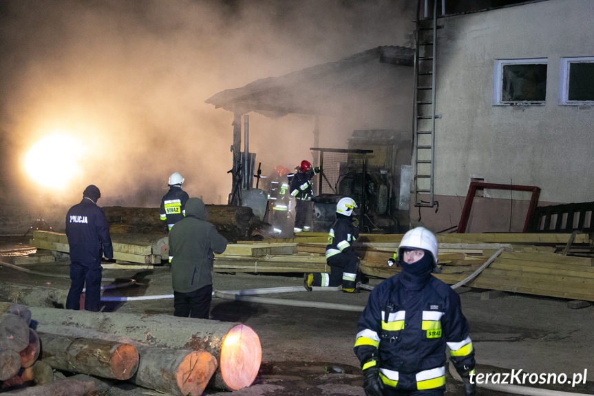 Pożar na terenie tartaku w Łękach Dukielskich