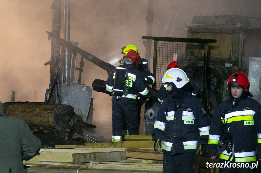 Pożar na terenie tartaku w Łękach Dukielskich