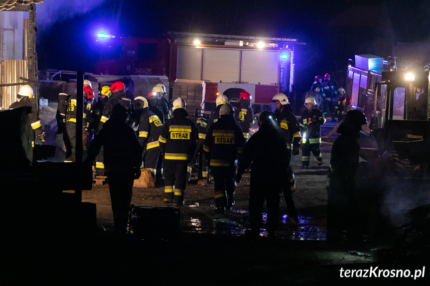 Pożar na terenie tartaku w Łękach Dukielskich