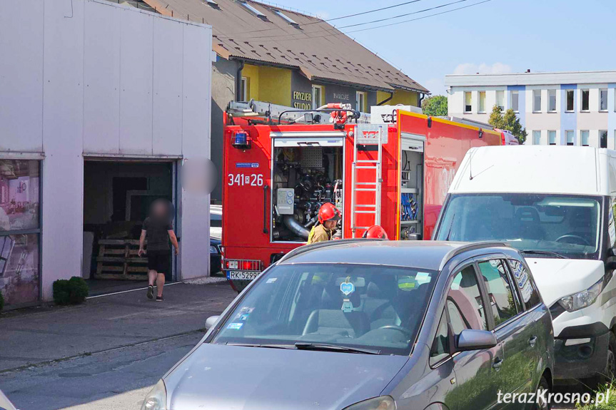 Pożar na terenie warsztatu w Krośnie