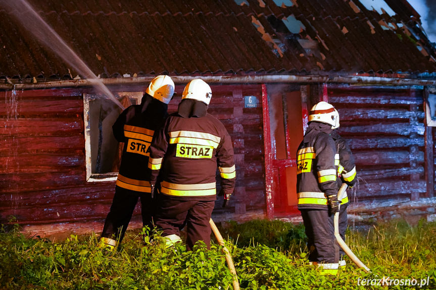 Pożar pustostanu w Poraju