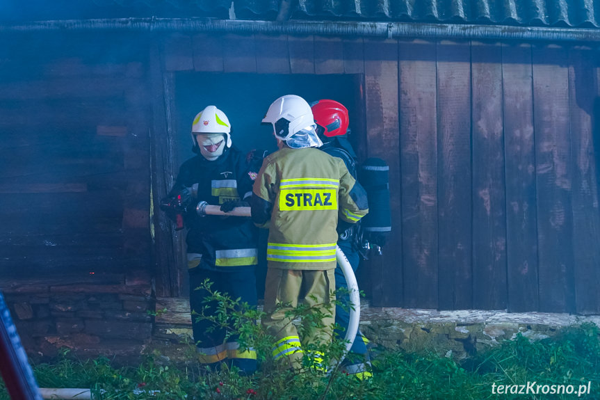 Pożar pustostanu w Poraju