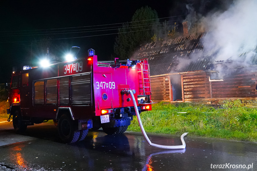 Pożar pustostanu w Poraju