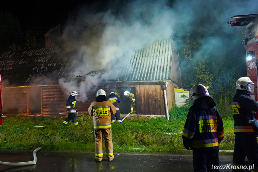 Pożar pustostanu w Poraju