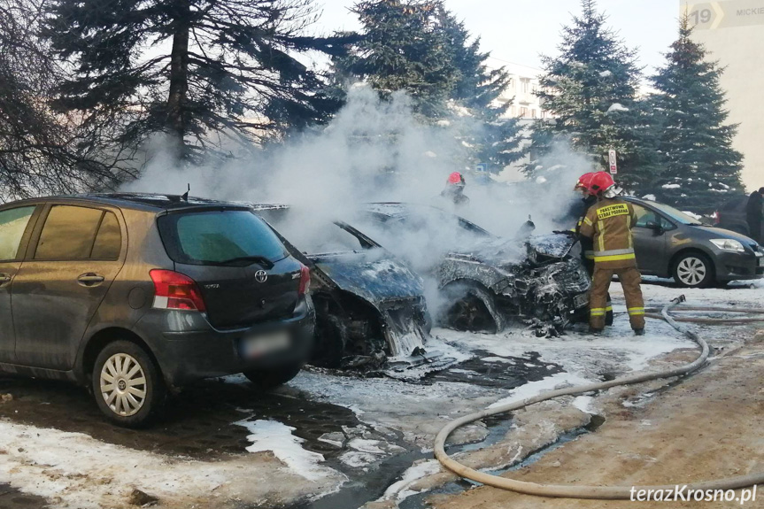 Pożar samochodów w Krośnie