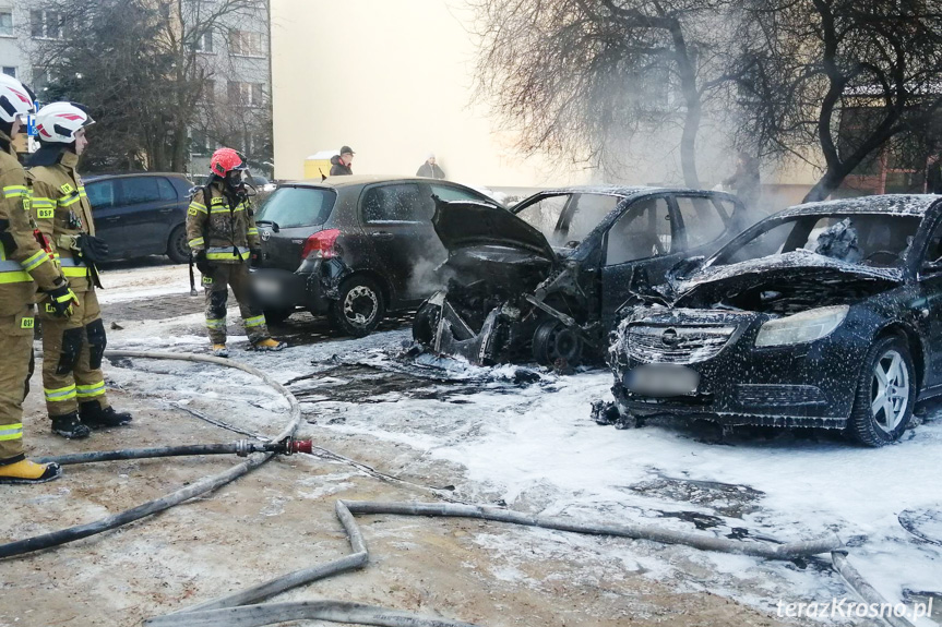 Pożar samochodów w Krośnie