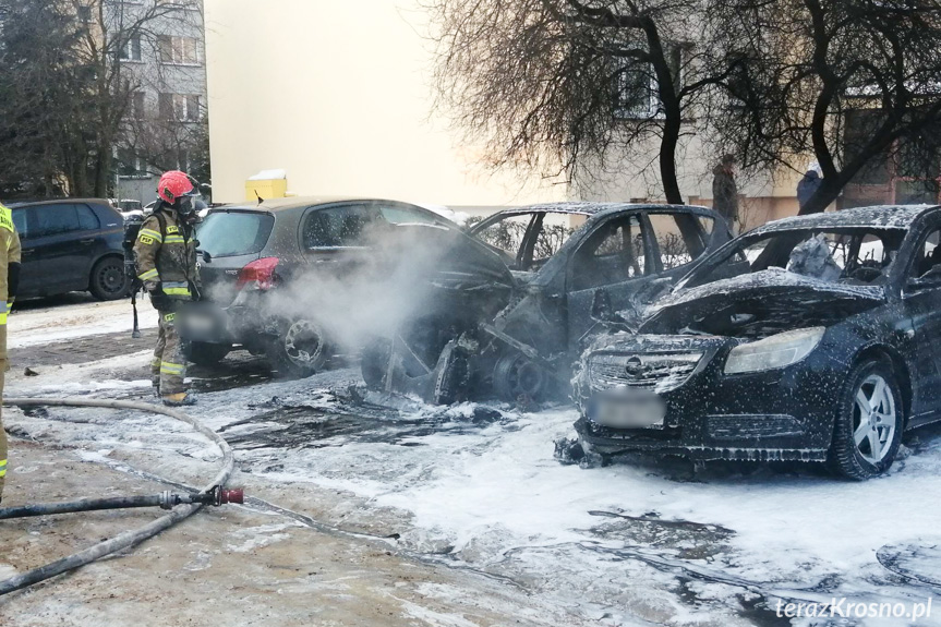 Pożar samochodów w Krośnie