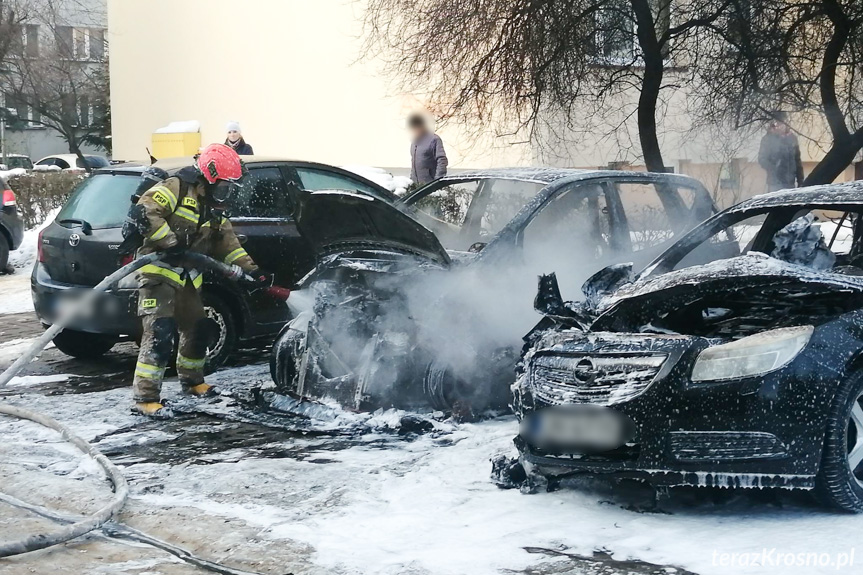 Pożar samochodów w Krośnie