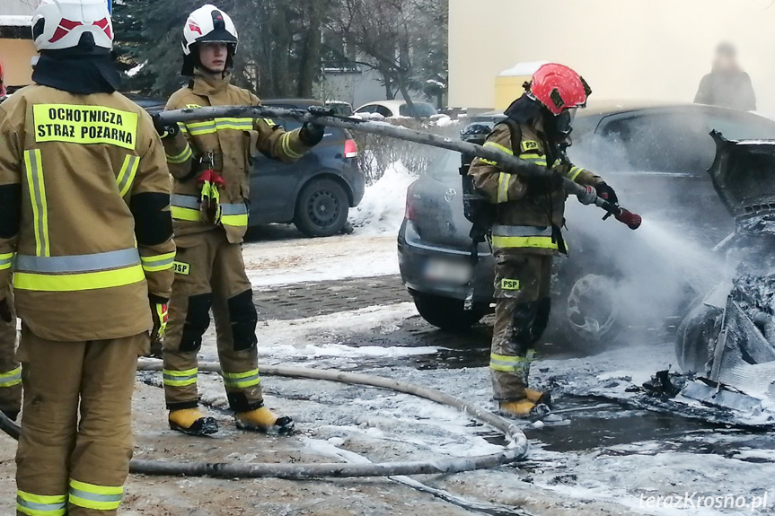 Pożar samochodów w Krośnie