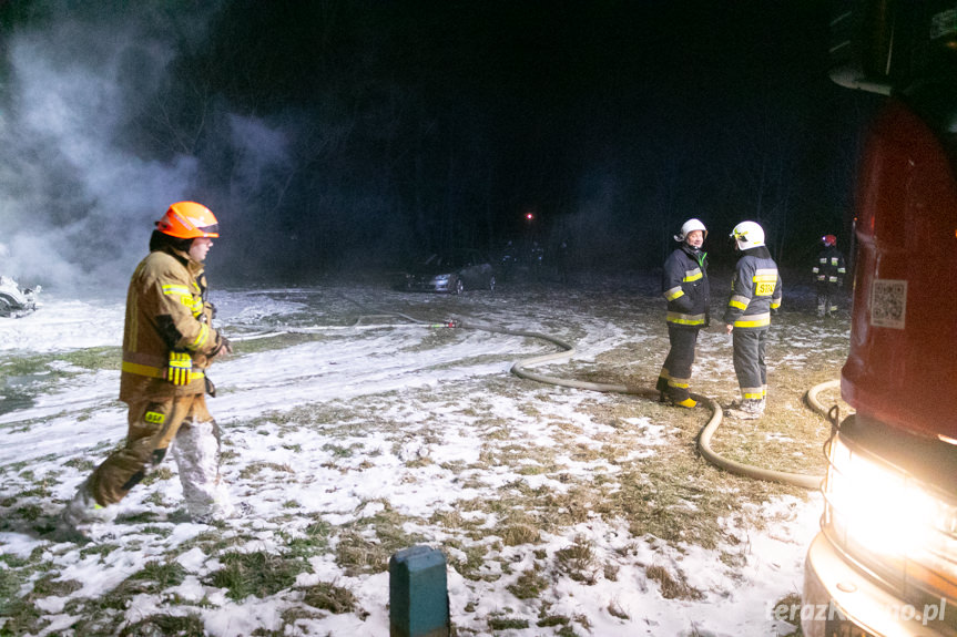 Pożar samochodów w Nadolu