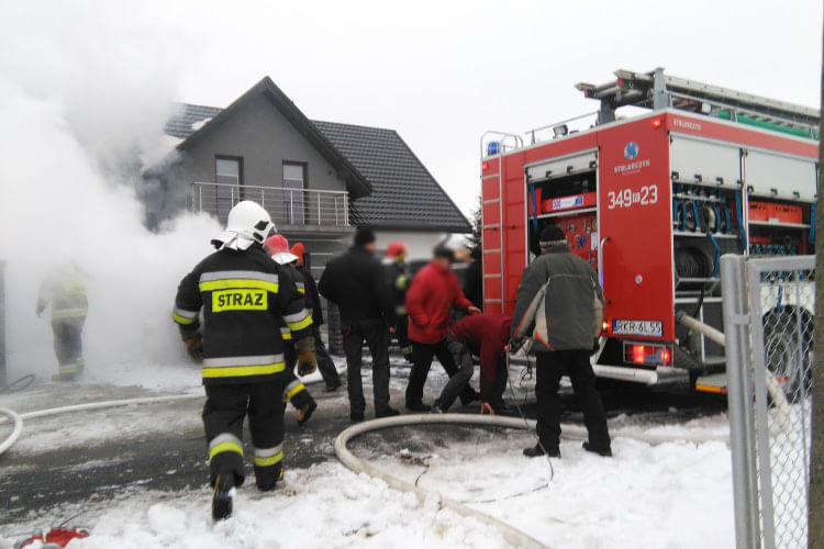 Pożar samochodu w Iwoniczu