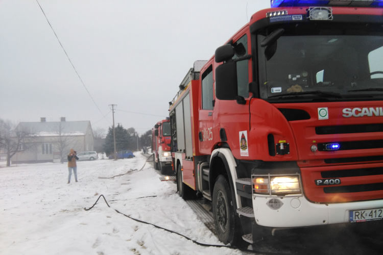 Pożar samochodu w Iwoniczu