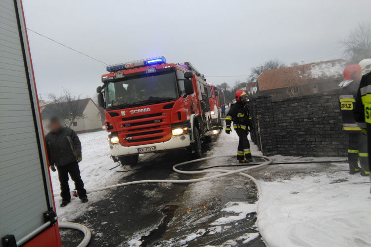 Pożar samochodu w Iwoniczu