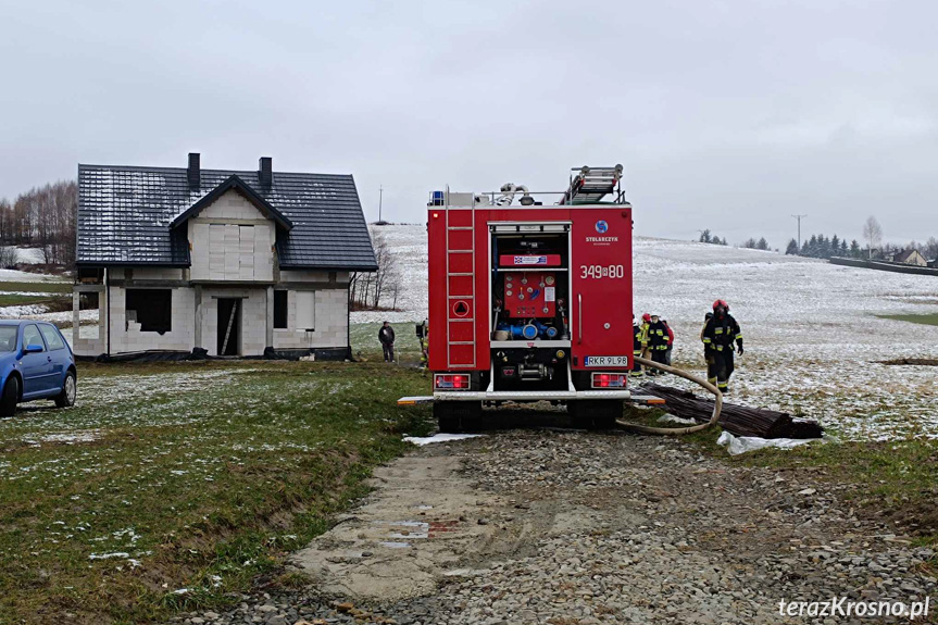 Pożar samochodu w Klimkówce