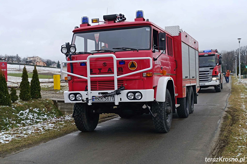 Pożar samochodu w Klimkówce