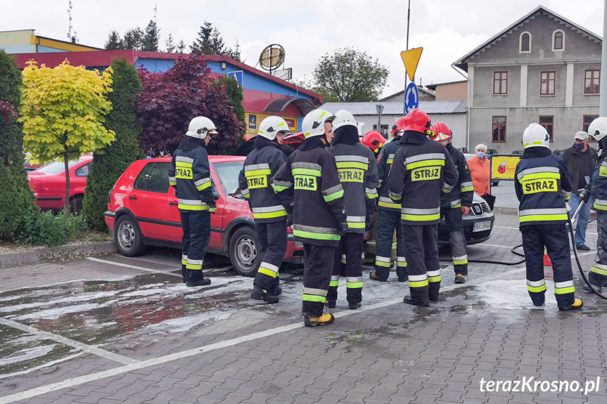 Pożar samochodu w Korczynie