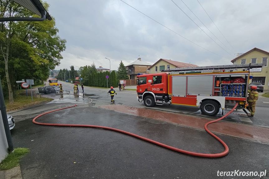 Pożar samochodu w Krośnie