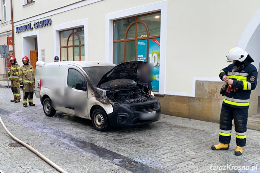 Pożar samochodu w Krośnie