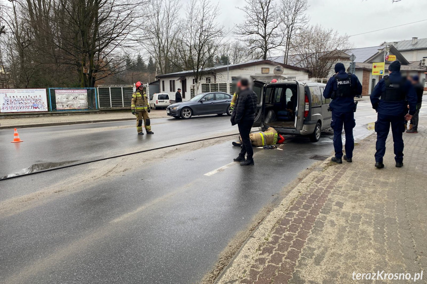 Pożar samochodu w Krośnie