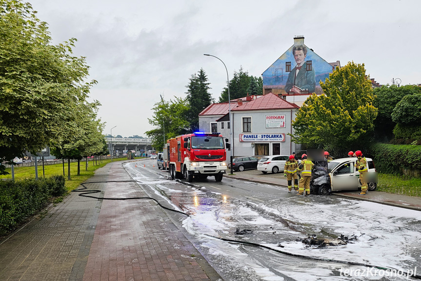 Pożar samochodu w Krośnie