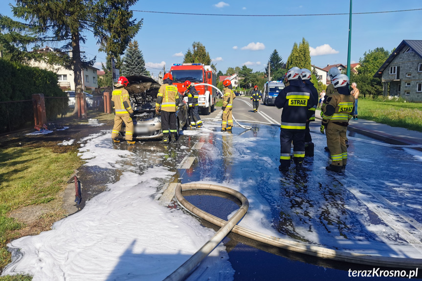 Pożar samochodu w Krośnie