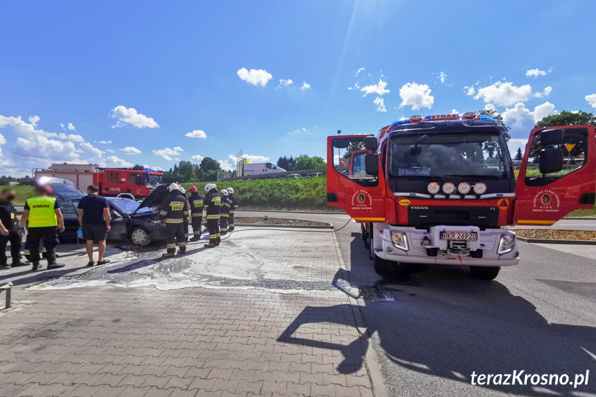 Pożar samochodu w Miejscu Piastowym