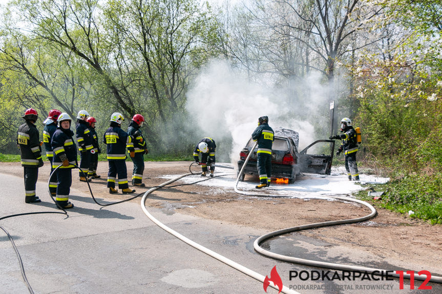 Pożar samochodu w Równem