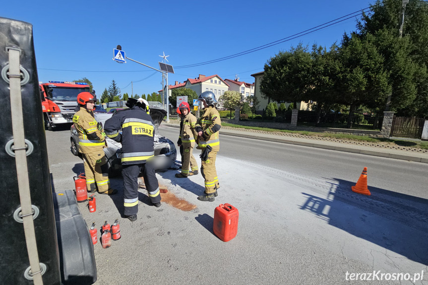 Pożar samochodu w Zręcinie