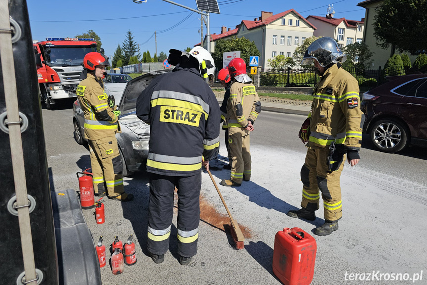 Pożar samochodu w Zręcinie