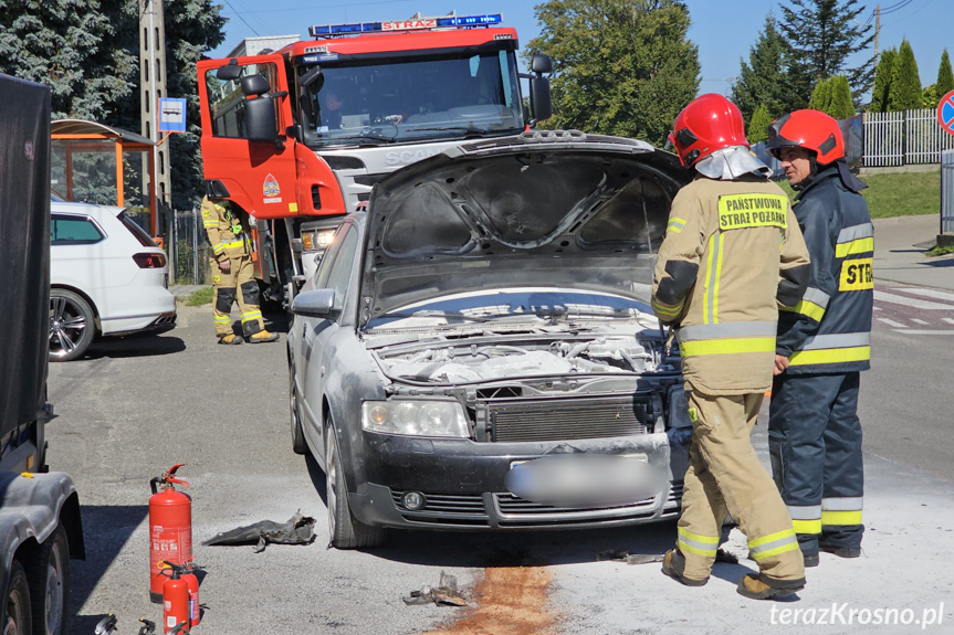 Pożar samochodu w Zręcinie