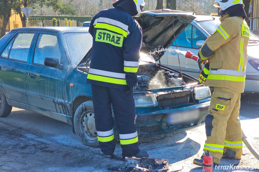 Pożar skody w Jedliczu